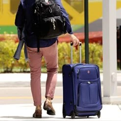 SwissGear Sion Softside Expandable Roller Luggage, Black, 3-Piece Set (21/25/29) -Vera Bradley Shop 516G6pc9yxL