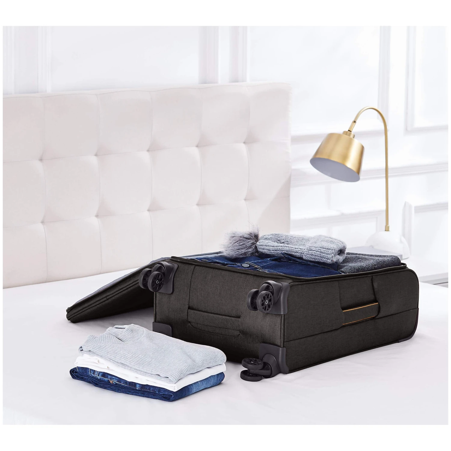 AmazonBasics Belltown Softside Rolling Spinner Suitcase Luggage - 25 Inch, Heather Black 8 AmazonBasics Belltown Softside Rolling Spinner Suitcase Luggage - 25 Inch, Heather Black - Image 6